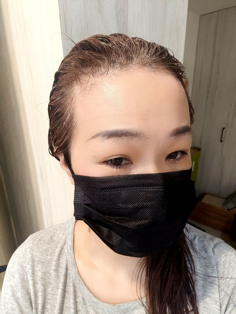 ESTH 恩絲 泥萃淨養SPA洗髮精-洗.jpg ESTH 恩絲 泥萃淨養SPA洗髮精-洗.jpg