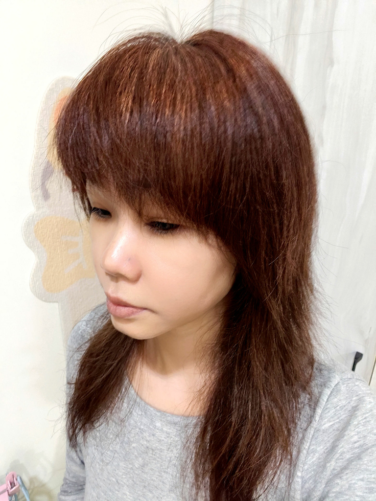 ESTH 恩絲 泥萃淨養SPA洗髮精- 乾洗.jpg ESTH 恩絲 泥萃淨養SPA洗髮精- 乾洗.jpg