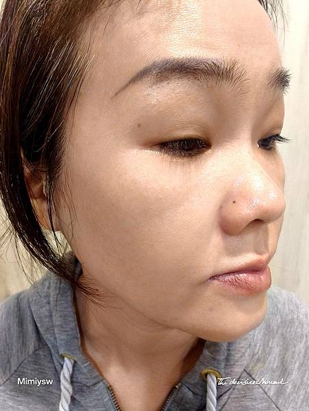 CHIC CHOC 奇可俏可「花萃保濕菁華」保養後7.jpg CHIC CHOC 奇可俏可「花萃保濕菁華」保養後7.jpg