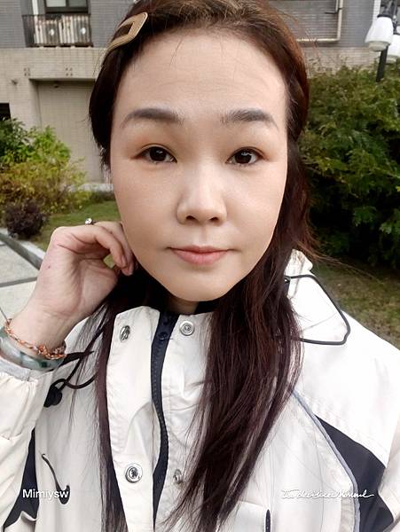 PAUL%26;JOE 糖瓷珍珠粉底霜 SPF30 PA++ #201 六小時之後1.jpg PAUL%26;JOE 糖瓷珍珠粉底霜 SPF30 PA++ #201 六小時之後1.jpg