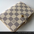 LV-R20706白色格子記事本尺寸 W10×H14.5×D2CM1700