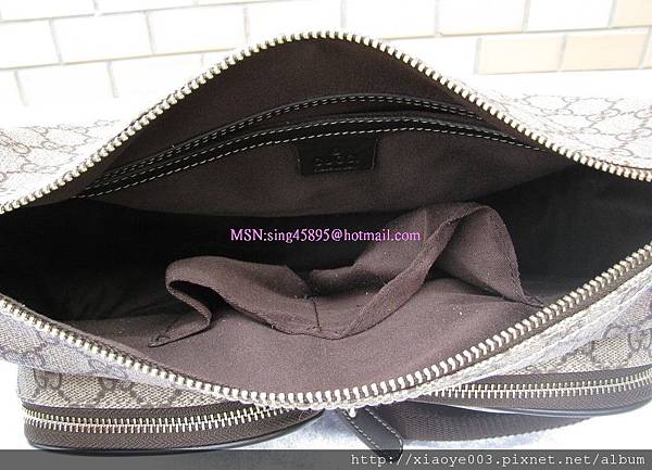 GUCCI-246881咖啡色男士雙口袋斜背包 3000 (6)