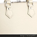 LV-M52802手提高檔貴族白色水波紋W32cmXH24cmXD17cm售價5500..jpg