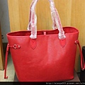 LV-M40882水波紋紅色束口包購物包單間包女包W32H29D19cm售價3800元.jpg