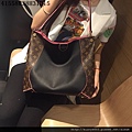 LV M41558 老花配黑配玫紅內裏新款肩背包W38H31D15 (1).jpg