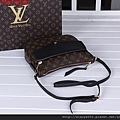 LV M41679老花配黑色女士斜背包W27H23D7 (4).jpg