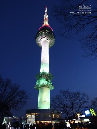 Seoul Tower 03.jpg