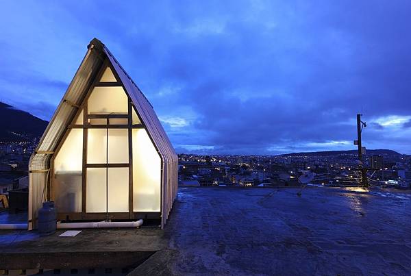 fogged-glass-grants-residents-a-city-view-while-maintaining-privacy-from-neighboring-onlookers-constructed-from-four-larger-pieces-timber-and-steel-structures-walls-are-packed-with-coconut-fiber-insulation.jpg