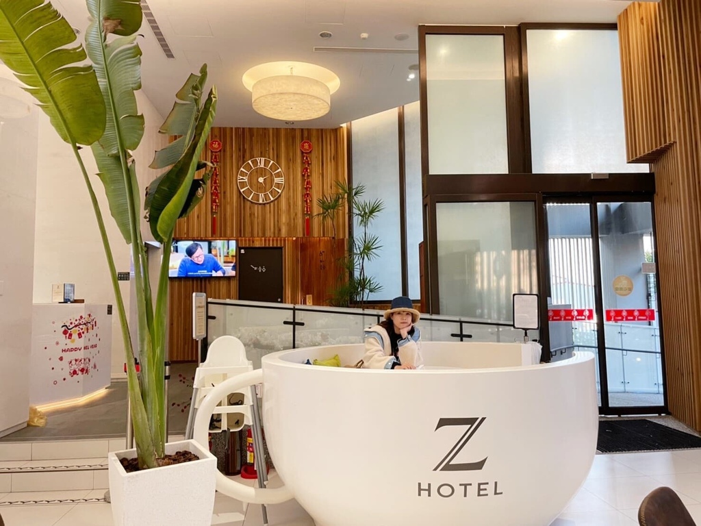 {國內住宿}Hotel Z#台中住宿#電動床的住宿旅店#鄰近