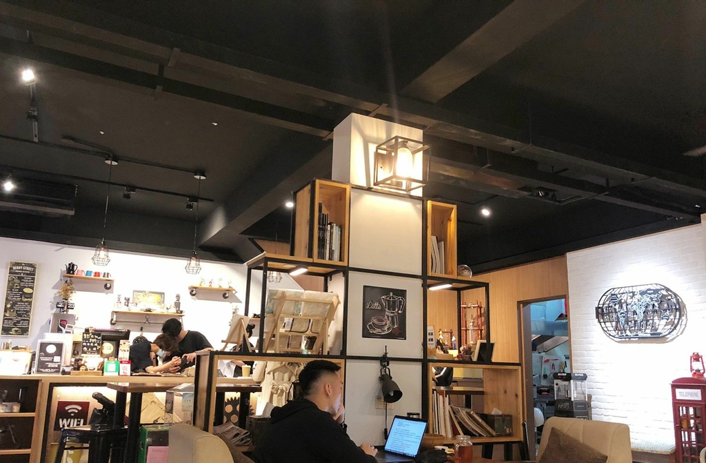 反轉夢17咖啡 修_210428_20.jpg 反轉夢17咖啡 修_210428_20.jpg