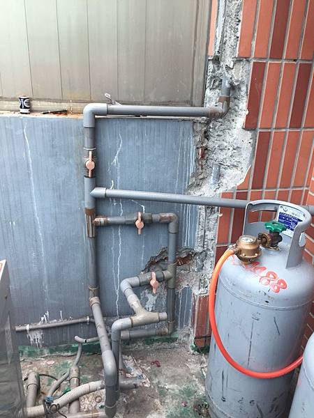 桃園富國路趴趴_180816_0016.jpg 三峽,台北,北部,新北,板橋,樹林,鶯歌,新店,桃園,三峽油漆,台北油漆,新北油漆,新店油漆,樹林油漆,板橋油漆,新莊油漆,三重油漆,桃園油漆,萬華油漆,油漆,裝修,裝潢,室內設計,粉刷,方師傅,防水,工程,水泥,泥作,水電,土水,漆油妻