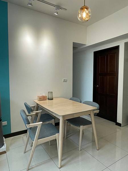 LINE_ALBUM_平鎮很會殺價夫妻_221115_101.jpg 三峽,台北,北部,新北,板橋,樹林,鶯歌,新店,桃園,三峽油漆,台北油漆,新北油漆,新店油漆,樹林油漆,板橋油漆,新莊油漆,三重油漆,桃園油漆,萬華油漆,油漆,裝修,裝潢,室內設計,粉刷,方師傅,防水,工程,水泥,泥作,水電,土水,漆油妻