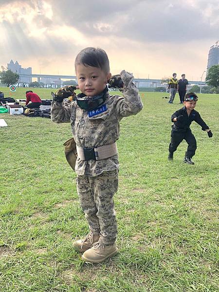 【台北-三重大都會公園】小兵日記兒童軍事體驗營 角色扮演/職業體驗/小軍人/陸軍/黃武士/當兵/親子活動