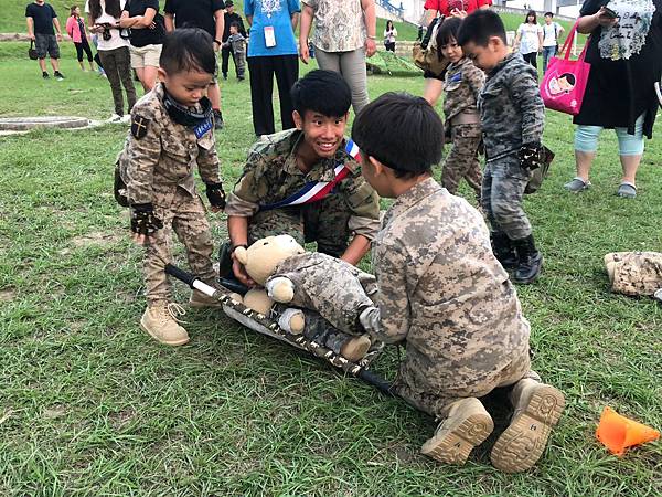 【台北-三重大都會公園】小兵日記兒童軍事體驗營 角色扮演/職業體驗/小軍人/陸軍/黃武士/當兵/親子活動