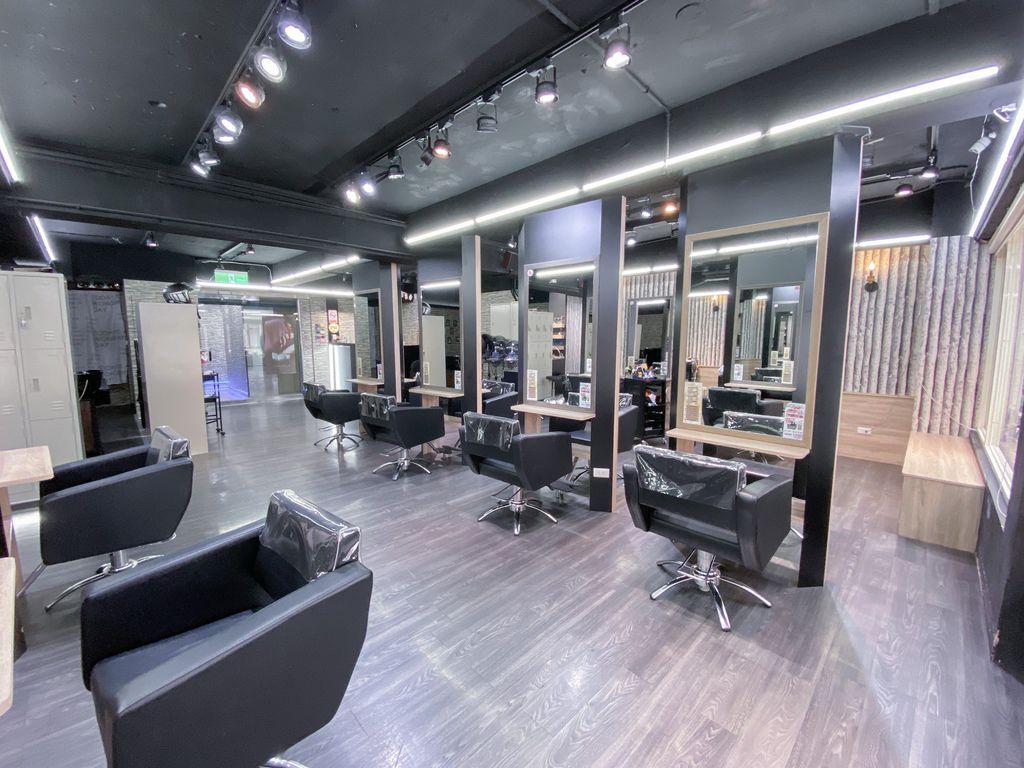 【台北車站美髮分享】A hair Salon-許昌店 2020歐美染髮大勢〝仿手刷染〞/設計師Franda/台北車站髮廊/染髮/燙髮/護髮