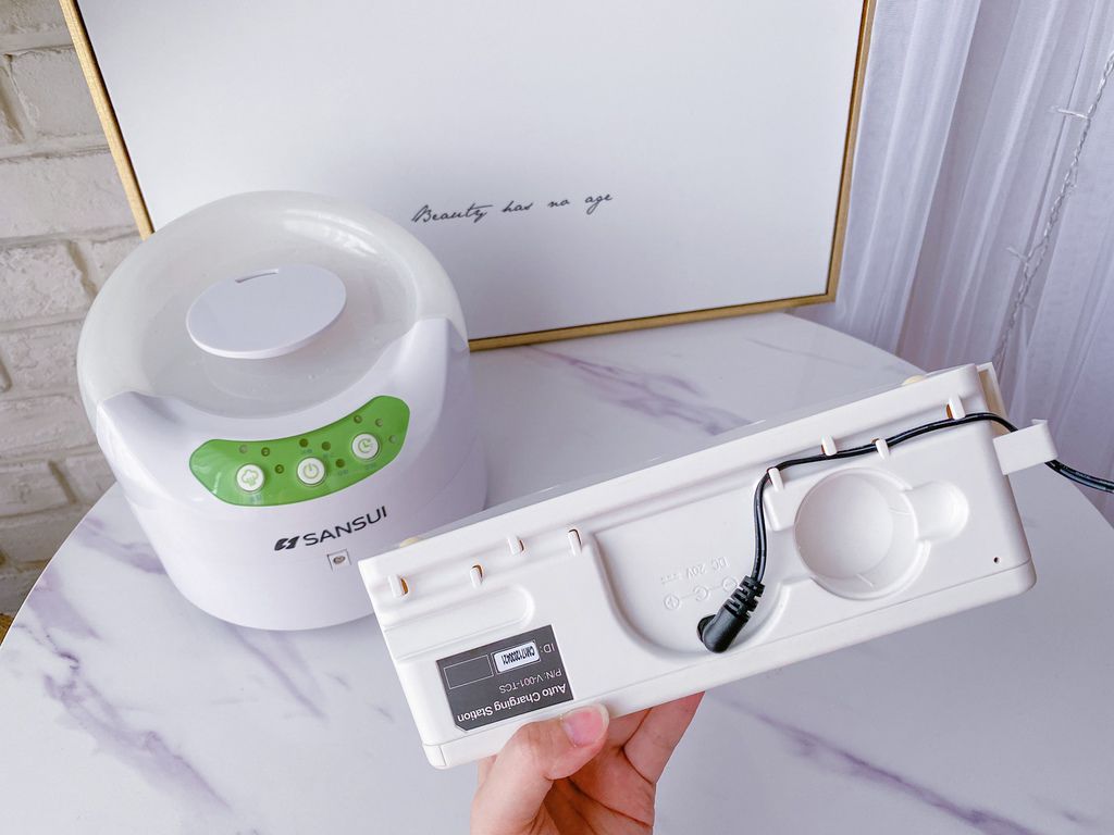 山水消毒機充電座