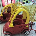 維多莉超市的購物車