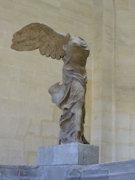 062_TheWingedVictoryOfSamothrace.JPG