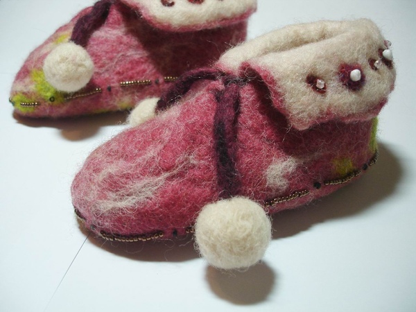 baby shoes detail