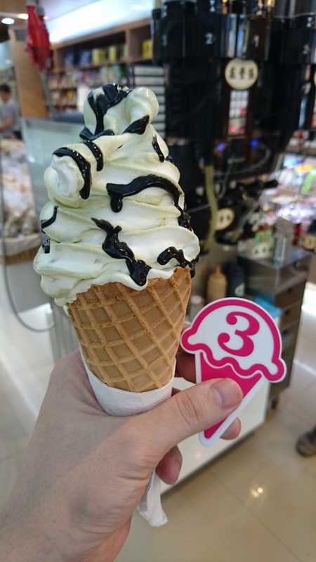 DSC_0555.JPG DSC_0555.JPG