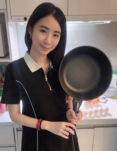 ICUCI不沾鍋 韓國獨特創新不沾鍋鑽石不沾輕量深炒鍋｜一鍋