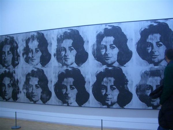 Andy Warhol- Ten Lizes (1).jpg