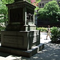 Statue of Benjamin Franklin