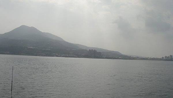 淡藍山水