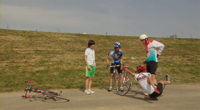 The.Cycling.Genius.Is.Coming.2008.DVDRip.XviD.CD1-SUPERiER.avi_003123748.jpg