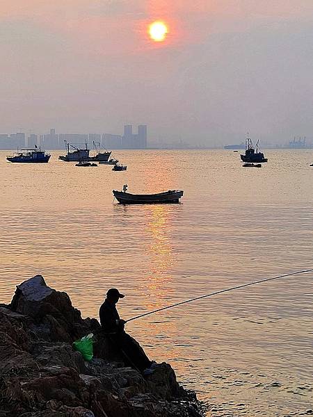 青島海邊的白紗...下篇