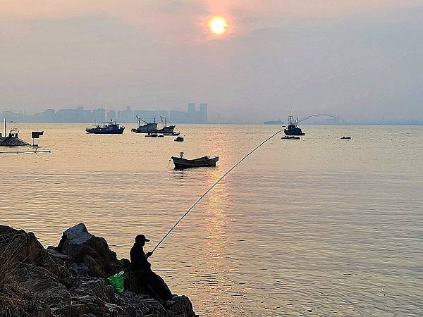 青島海邊的白紗...下篇