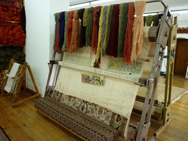 傳統手工地毯工廠-織布機