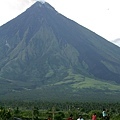 雷加斯比-馬榮火山