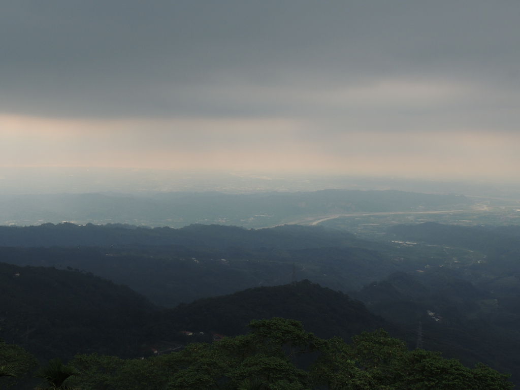 遠望夕陽