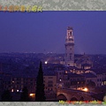 P1030346-從羅馬劇場拍的夜景.jpg