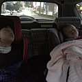 一上車，孩子們累翻睡著...真開心