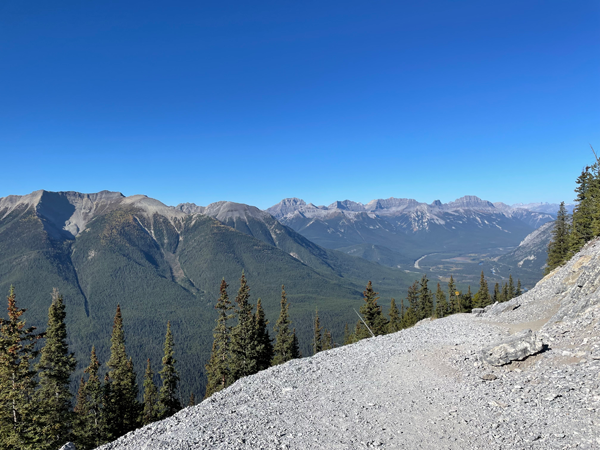 《2023.9月》洛磯山脈Day2-硫磺山班夫纜車Banff