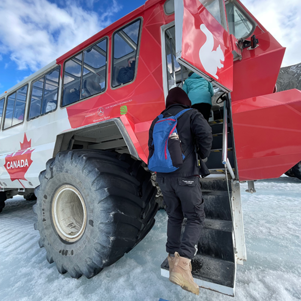 《2023.9月》洛磯山脈Day4-冰原雪車Columbia