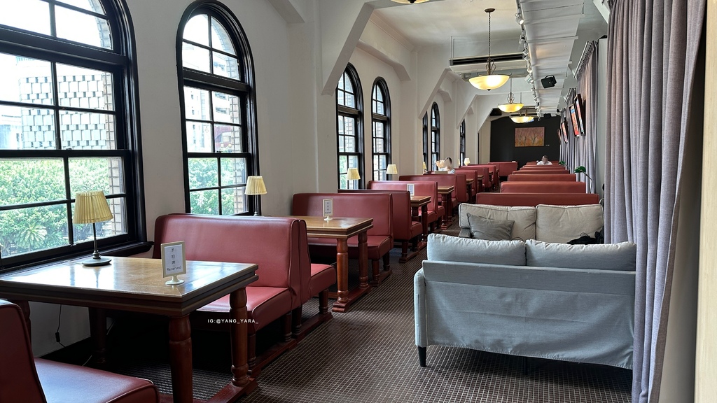 【台北中正】4F劇場咖啡｜民國復古風古蹟咖啡廳｜西門町必訪咖