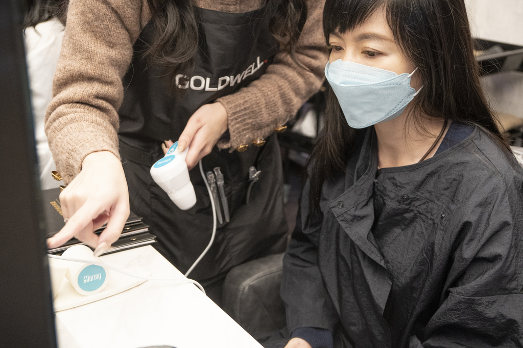 頭皮養護台北髮廊ZOHAN：頭皮檢測分析