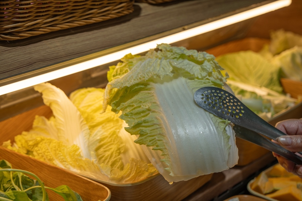 【肉多多火鍋台南新光中山店】好肉雙人餐必點!爆炒石頭湯+川府 【肉多多火鍋台南新光中山店】好肉雙人餐必點!爆炒石頭湯+川府