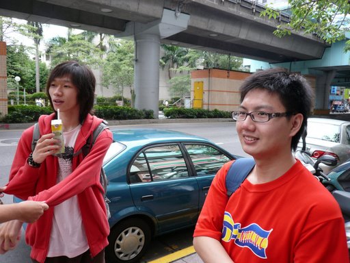 我的臉好圓阿orz