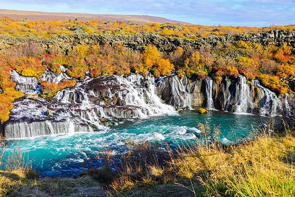 【東遊】冰島環島遊DAY9-朝聖冰島最美熔岩瀑布Hraunfossar 一起到草帽山等極光