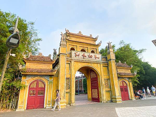 【東遊】越南｜前進越南最大野生動物園餵長頸鹿超好玩！富國大世