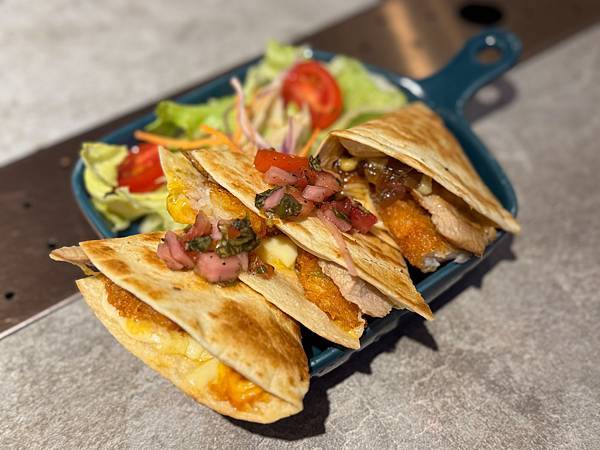 【東食】蓋子普拉斯小餐館新生店台北平價早午餐推薦:隱身華山