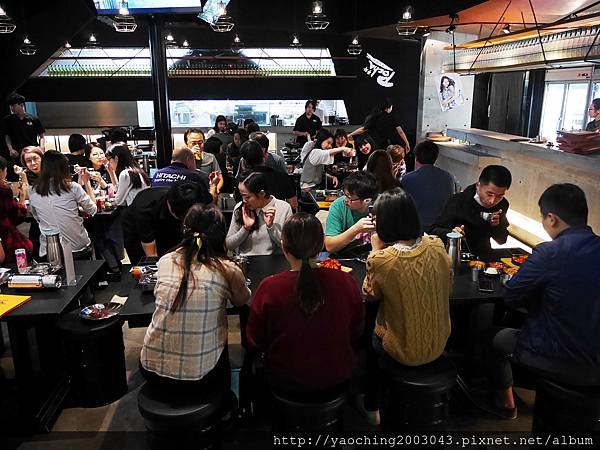 台中西屯Pocha 韓式熱炒,台北知名韓式快炒進軍秋紅谷,台中店獨家龍蝦貝類鍋、古早味炸全雞、魷魚起士鍋等種類繁多,鄰近老虎城、秋紅谷,12/2前皆享有優惠 台中西屯Pocha 韓式熱炒,台北知名韓式快炒進軍秋紅谷,台中店獨家龍蝦貝類鍋、古早味炸全雞、魷魚起士鍋等種類繁多,鄰近老虎城、秋紅谷,12/2前皆享有優惠