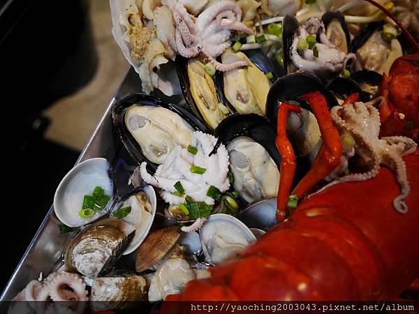 台中西屯Pocha 韓式熱炒,台北知名韓式快炒進軍秋紅谷,台中店獨家龍蝦貝類鍋、古早味炸全雞、魷魚起士鍋等種類繁多,鄰近老虎城、秋紅谷,12/2前皆享有優惠 台中西屯Pocha 韓式熱炒,台北知名韓式快炒進軍秋紅谷,台中店獨家龍蝦貝類鍋、古早味炸全雞、魷魚起士鍋等種類繁多,鄰近老虎城、秋紅谷,12/2前皆享有優惠