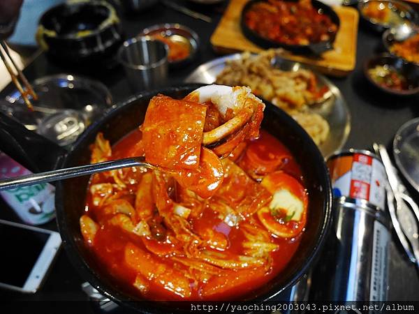 台中西屯Pocha 韓式熱炒,台北知名韓式快炒進軍秋紅谷,台中店獨家龍蝦貝類鍋、古早味炸全雞、魷魚起士鍋等種類繁多,鄰近老虎城、秋紅谷,12/2前皆享有優惠 台中西屯Pocha 韓式熱炒,台北知名韓式快炒進軍秋紅谷,台中店獨家龍蝦貝類鍋、古早味炸全雞、魷魚起士鍋等種類繁多,鄰近老虎城、秋紅谷,12/2前皆享有優惠