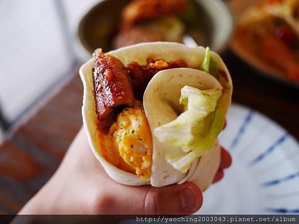 台中西區 昨日花卷 跨界好食,忠誠街上的人氣店家,適合三五好友聚餐分食,招牌花卷創意好好味,近SOGO、勤美商圈 台中西區 昨日花卷 跨界好食,忠誠街上的人氣店家,適合三五好友聚餐分食,招牌花卷創意好好味,近SOGO、勤美商圈