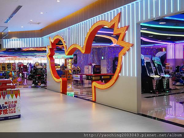 台中東區 PhoHoa美越河粉，來自美國的國際連鎖餐飲進駐台中秀泰及老虎城，酸辣河粉、雞肉河粉甚至還有適合帶去看電影的越南三明治